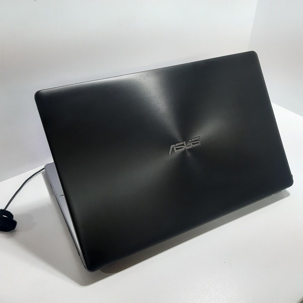  Asus x550L Laptop